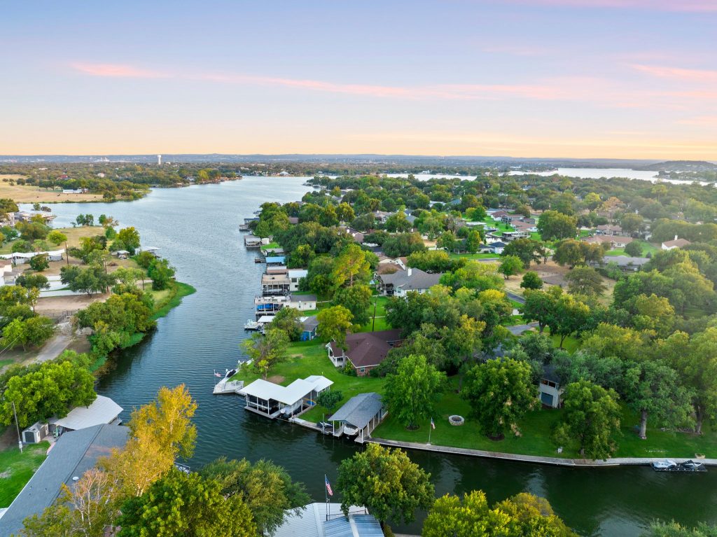 Lake LBJ Real Estate | Lake LBJ Real Estate, Waterfront Homes on Lake ...